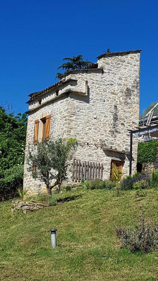 Vila Le Pigeonnier De Felines Caylus Exteriér fotografie